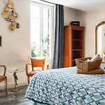 B&B Les Volets Violets 살레