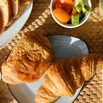 Les Volets Violets Bed and Breakfast