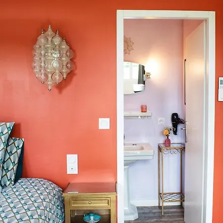 Les Volets Violets 3* Salles (Gironde)