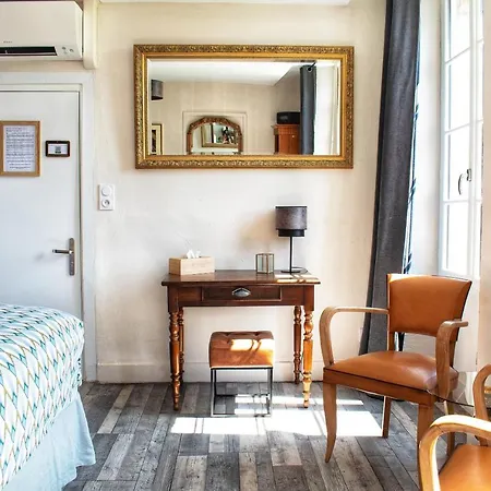 Les Volets Violets Bed & Breakfast Salles (Gironde)