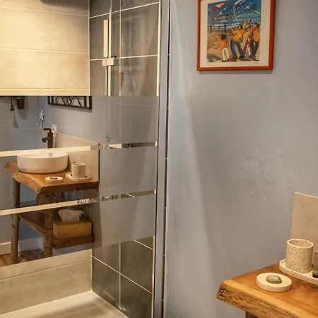 Bed and breakfast Les Volets Violets