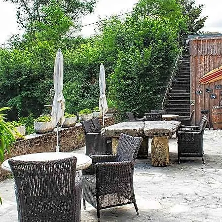Les Volets Violets Bed & Breakfast 3*