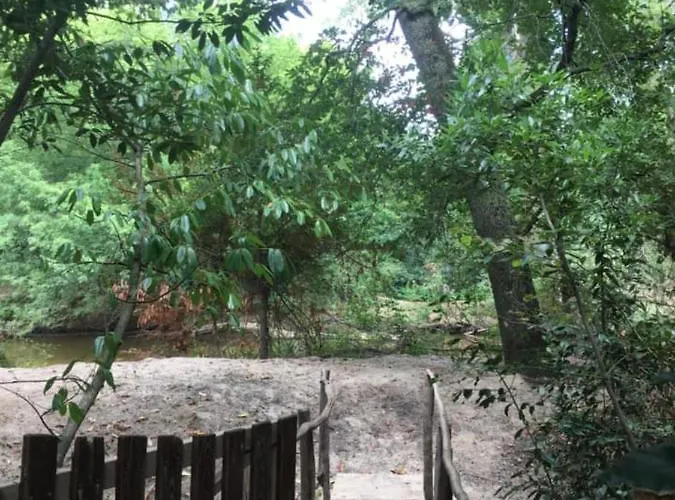 Les Volets Violets Bed & Breakfast 3*