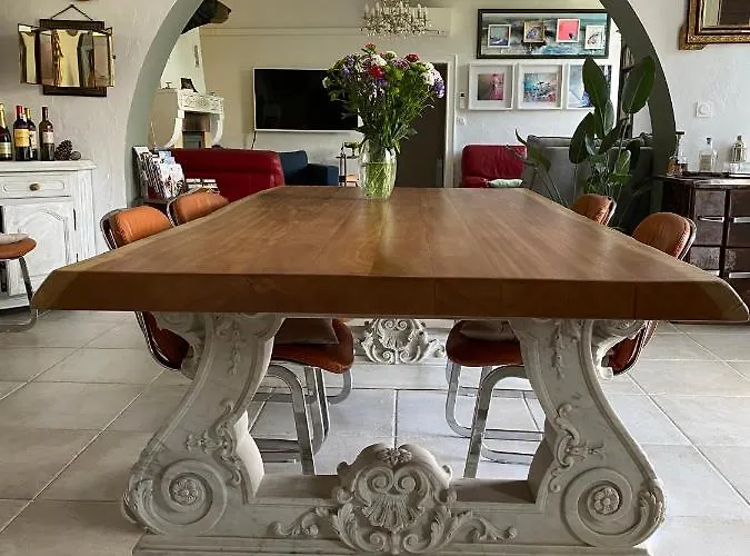 Les Volets Violets 3* Salles (Gironde)