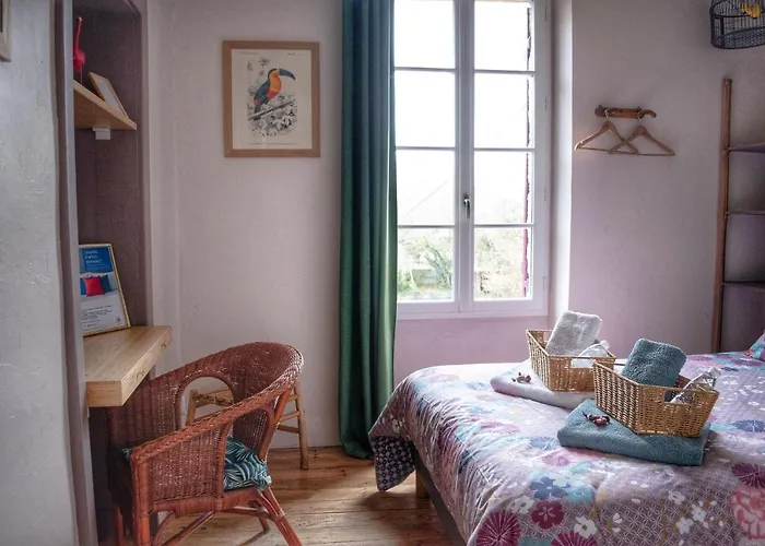 Les Volets Violets Salles (Gironde)