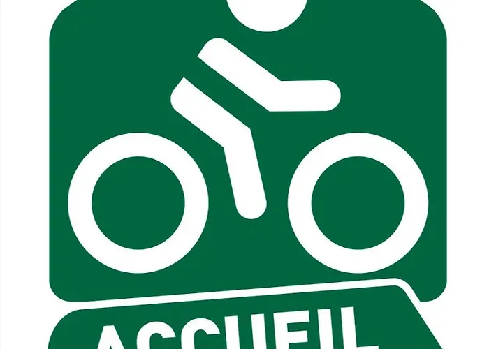 Les Volets Violets 3*